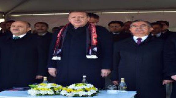 Cumhurbaşkanımız Sayın Erdoğan ve Bakanımız Sayın Yılmaz, Sivas´ta 53 eserin toplu açılışına katıldı.