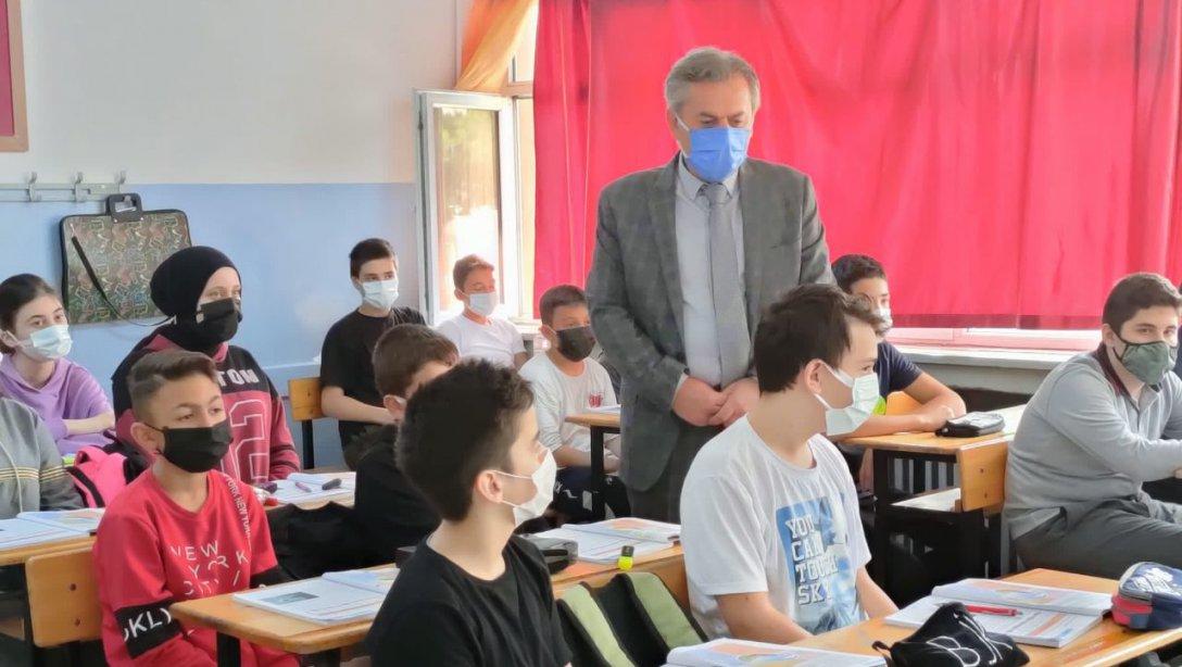 İl Milli Eğitim Müdürümüz  Murat YİĞİT İlçemizdeki Okulları Ziyaret Ettiler.