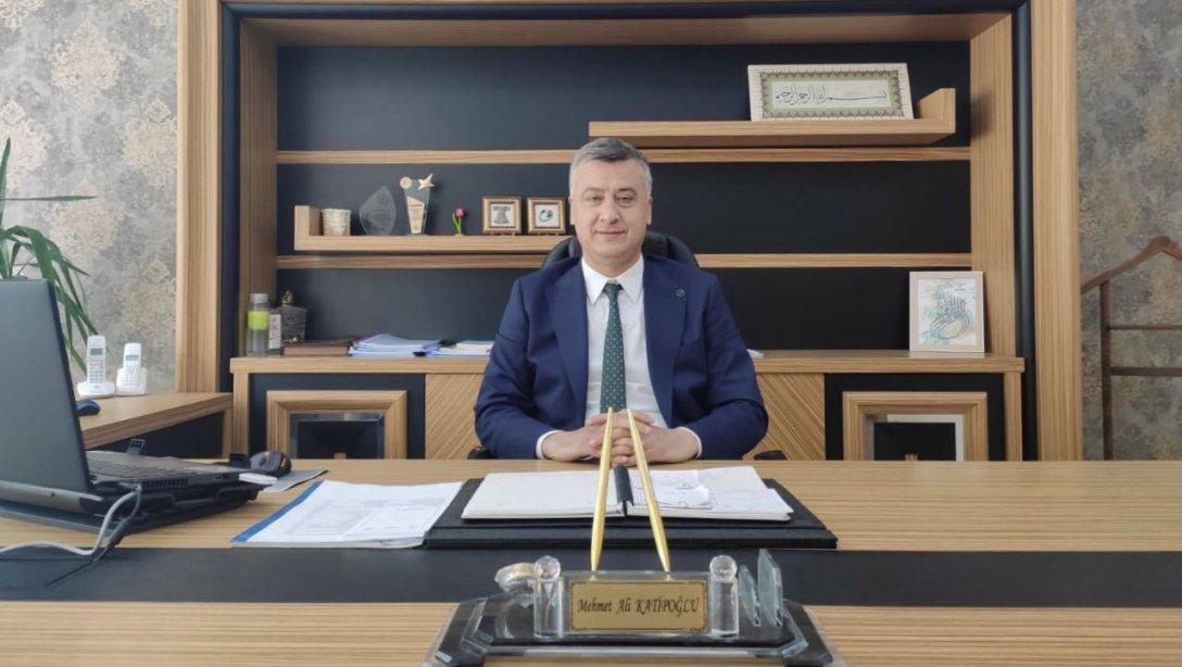 İlçe Millî Eğitim Müdürümüz Mehmet Ali KÂTİPOĞLU´nun ´2021-2022 Eğitim- Öğretim Yılı 1. yarıyıl tatili´ mesajı.
