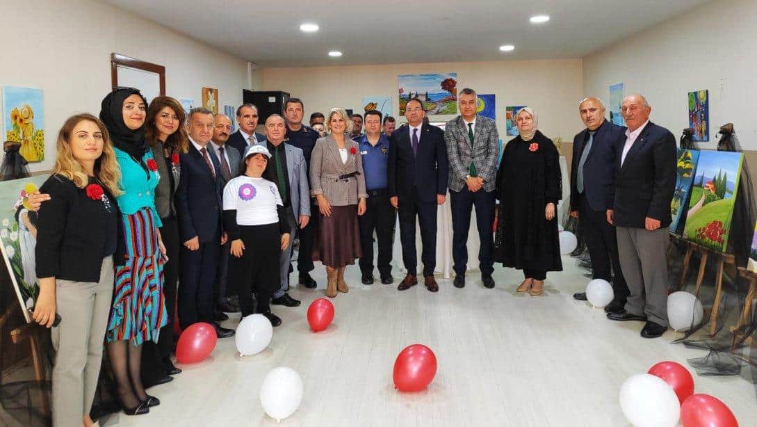 Bafra Özel Eğitim Meslek Okulu Resim ve El Sanatları Sergisi Açılışı Yapıldı